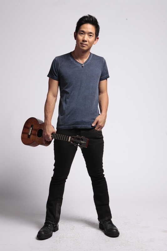 値引可‼️レア　新品ジェイクシマブクロのツアーTシャツ2枚とウクレレ楽譜など 値引可‼️レア 新品ジェイクシマブクロのツアーTシャツ2枚とウクレレ