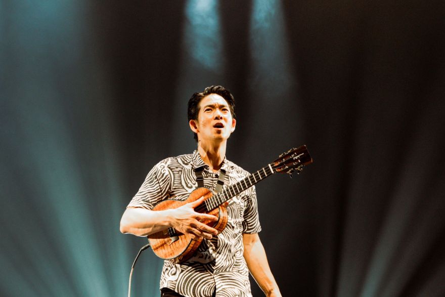 ウクレレ界のレジェンド“ジェイク・シマブクロ” 現在開催中のアジア